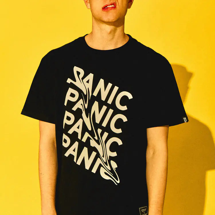 Panic Short Sleeve Men's T-Shirt with Letter Print